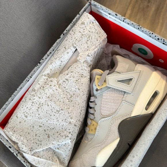 Nike Air Jordan 4 SE Craft Photon Dust main image 5